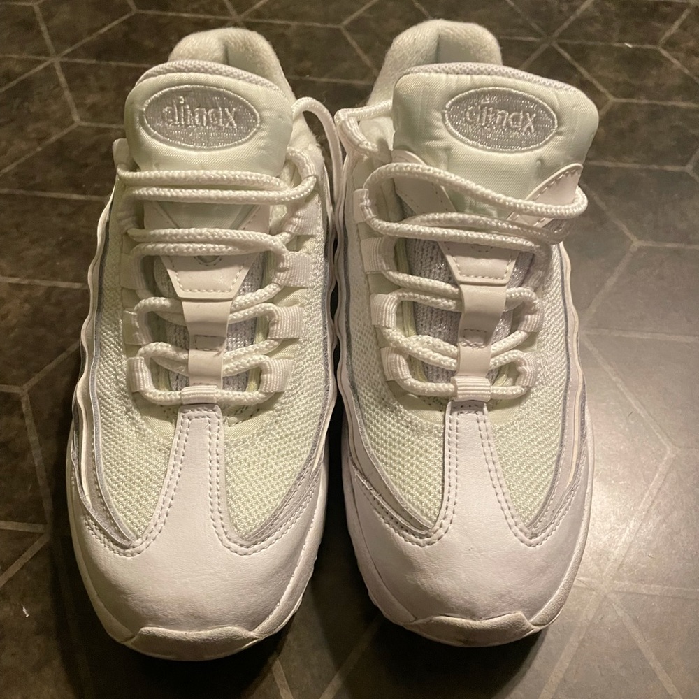 Air max 95 white size 13.5